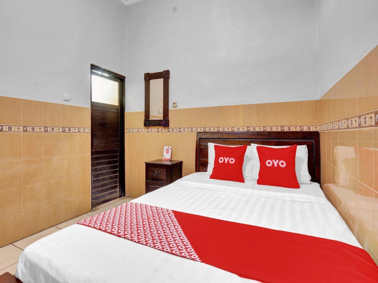 Oyo 90695 Srikandi Nologaten Hotel ยอกยาการ์ตา ภายนอก รูปภาพ