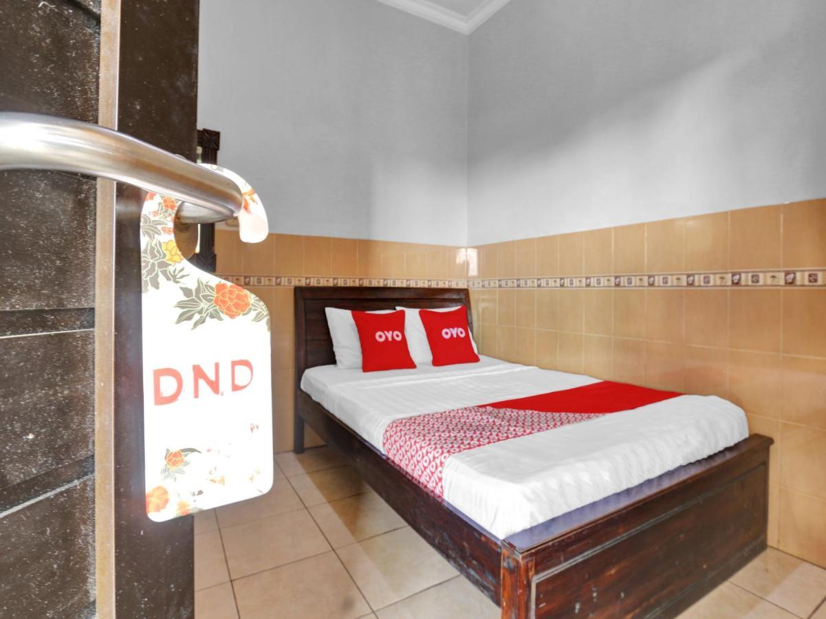 Oyo 90695 Srikandi Nologaten Hotel ยอกยาการ์ตา ภายนอก รูปภาพ